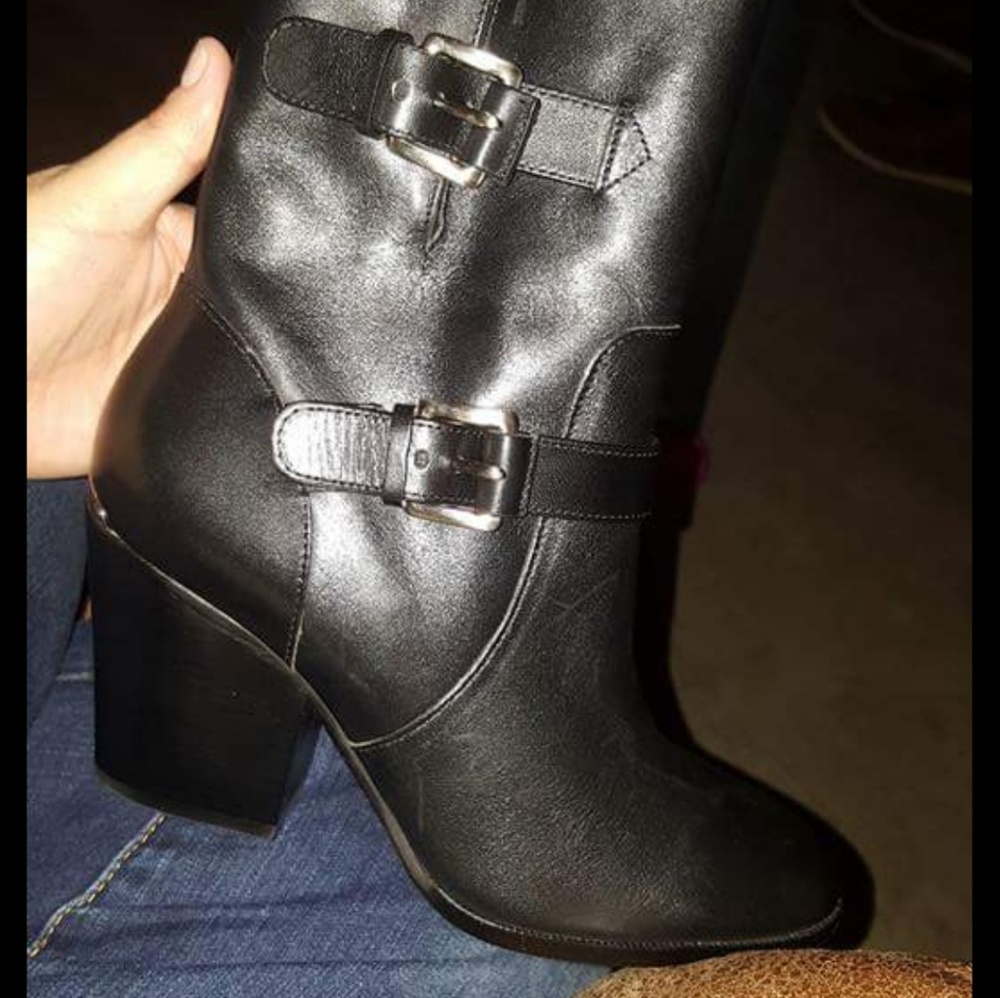 Boots - Picture 2 of 3